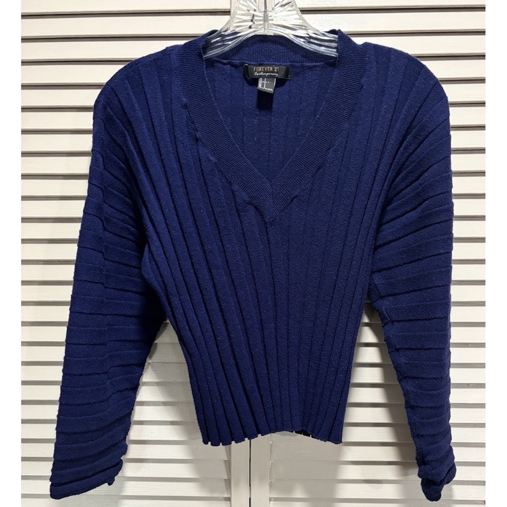 Forever 21 Blue Knit Sweater 3/4 Sleeve Size Small Super Soft Stretchy‎ V Neck